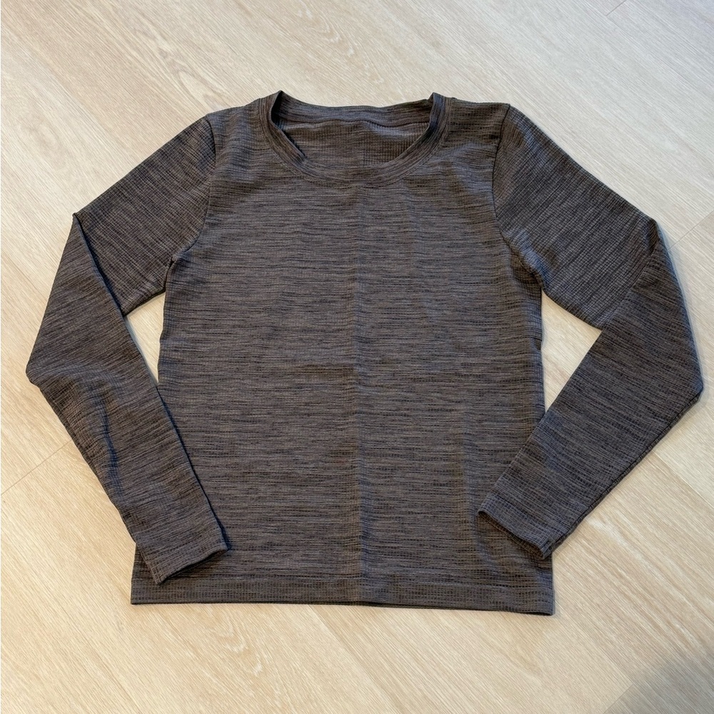 Athleta renew top